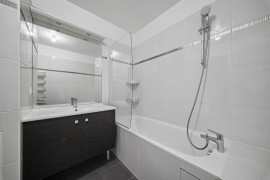 
                                                                                        Vente
                                                                                         Appartement 4 pièces - Suresnes