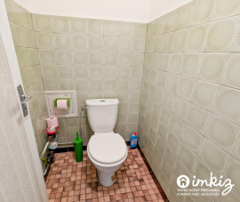 
                                                                                        Vente
                                                                                         Appartement 4 pièces traversant exposé Est Ouest.