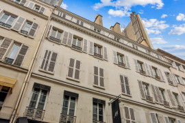 
                                                                                        Vente
                                                                                         Appartement 4 pièces à rénover - Paris 8e