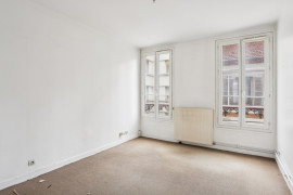 
                                                                                        Vente
                                                                                         Appartement 4 pièces à rénover - Paris 8e