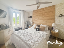 
                                                                                        Vente
                                                                                         APPARTEMENT 4 PIECES TYPE MAISON DE VILLE