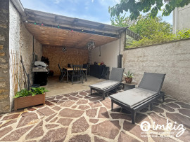 
                                                                                        Vente
                                                                                         APPARTEMENT 4 PIECES TYPE MAISON DE VILLE