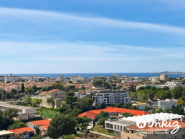 
                                                                                        Vente
                                                                                         Appartement 4 pièces ,vue dégagée sur mer, rénover