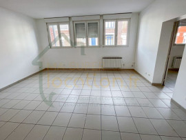 
                                                                                        Location
                                                                                         Appartement 40 m2