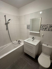 
                                                                                        Location
                                                                                         Appartement 42 m² 13012