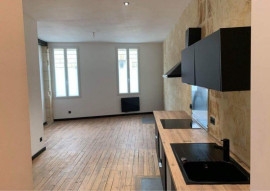 
                                                                                        Location
                                                                                         Appartement 47m2 Bordeaux