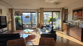 Vente
Appartement 5 Pièces 3 Chambres - Surface 136 m2