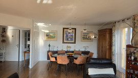 Vente
Appartement 5 Pièces 3 Chambres - Surface 136 m2