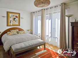 
                                                                                        Vente
                                                                                         Appartement  5 Pièces 3 Chambres - Surface 136 m2