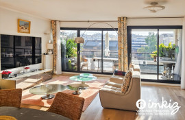 
                                                                                        Vente
                                                                                         Appartement  5 Pièces 3 Chambres - Surface 136 m2