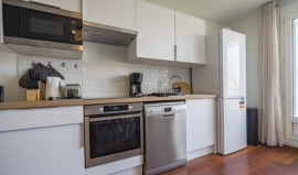 
                                                                                        Location
                                                                                         Appartement 5 pièces