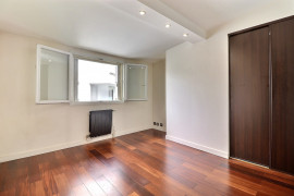 
                                                                                        Vente
                                                                                         Appartement 5 pièces