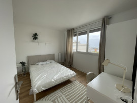 
                                                                                        Location
                                                                                         Appartement 5 pièces