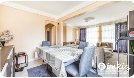 
                                                                                        Vente
                                                                                         Appartement 5 pièces