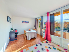 
                                                                                        Vente
                                                                                         Appartement 5 pièces 85 m² au Vésinet Centre