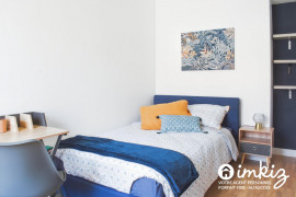 Vente
                                                                                Appartement 5 pièces traversant lumineux - Rénové