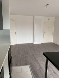 
                                                                                        Location
                                                                                         Appartement 50m2, bon état à proximité de la Gare