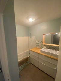 
                                                                                        Location
                                                                                         Appartement 57 m2 proche hippodrome, commerces