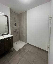 
                                                                                        Vente
                                                                                         APPARTEMENT 58 M² - RILLIEUX-LA-PAPE