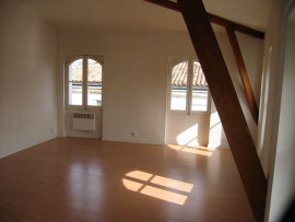
                                                                                        Location
                                                                                         Appartement 59 m2 Bordeaux Centre