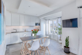 Location
Appartement 6 personnes – à 5 minutes des plages et de la gare (loyer tout inclus)