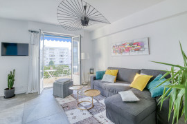 Location
Appartement 6 personnes – à 5 minutes des plages et de la gare (loyer tout inclus)