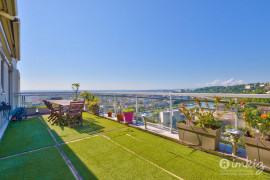 
                                                                                        Vente
                                                                                         Appartement 6 pièces