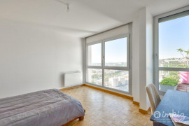 
                                                                                        Vente
                                                                                         Appartement 6 pièces