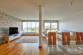 
                                                                                        Vente
                                                                                         Appartement 6 pièces