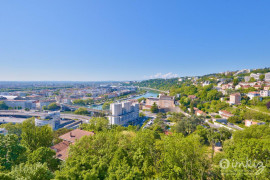 
                                                                                        Vente
                                                                                         Appartement 6 pièces