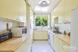 
                                                                                        Vente
                                                                                         Appartement 7 pièces - 5 chambres - plein sud