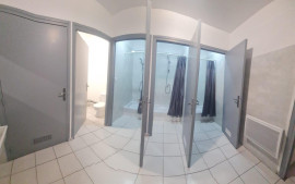 
                                                                                        Location
                                                                                         Appartement 7 pièces rénové