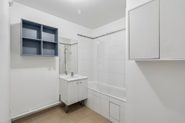 
                                                                                        Vente
                                                                                         Appartement 70m² - Montreuil