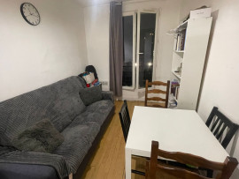 
                                                                                        Location
                                                                                         Appartement à au coeur du 18 arrondissement de Paris (loyer tout inclus)