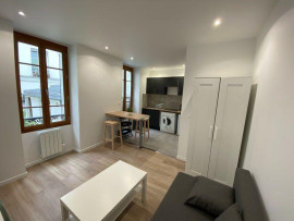 
                                                                                        Location
                                                                                         Appartement à louer - 1 pièce - 19 m2 - PARIS 18