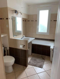 
                                                                                        Location
                                                                                         Appartement à louer 42m2 refait à neuf Drancy