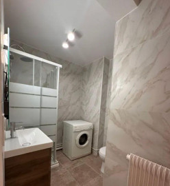 
                                                                                        Location
                                                                                         Appartement à louer à Paris