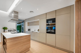 
                                                                                        Vente
                                                                                         Appartement à Royal Banus