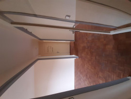 
                                                                                        Location
                                                                                         Appartement agréable à vivre dans résidence calme