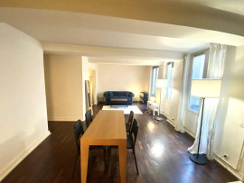
                                                                                        Location
                                                                                         Appartement agréable près Bastille.