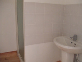 
                                                                                        Location
                                                                                         Appartement atypique à proximité gare et commerces