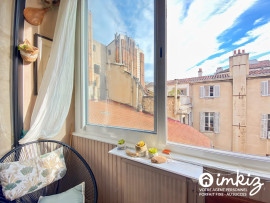 
                                                                                        Vente
                                                                                         Appartement atypique - Parking