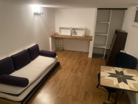 
                                                                                        Location
                                                                                         Appartement atypique , proche de paris