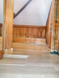 
                                                                                        Location
                                                                                         Appartement atypique, tranquille, près commerçants