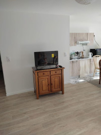 
                                                                                        Location
                                                                                         appartement au calme, services à proxmité