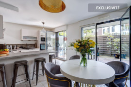 
                                                                                        Vente
                                                                                         Appartement avec Extérieur Plein Sud
