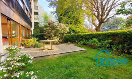 
                                                                                        Vente
                                                                                         APPARTEMENT AVEC JARDIN ET BOX - LE CHESNAY-ROCQUENCOURT - 110 m