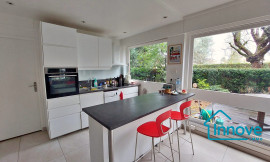 
                                                                                        Vente
                                                                                         APPARTEMENT AVEC JARDIN - LE CHESNAY-ROCQUENCOURT - 110 m²