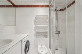 Location
Appartement avec terrace Champs-Élysées Georges V (loyer tout inclus)