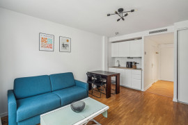 Location
Appartement avec terrace Champs-Élysées Georges V (loyer tout inclus)
